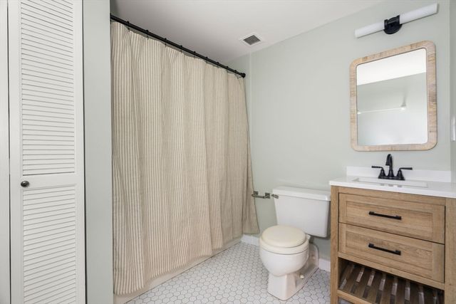 15 N Beacon St 607, Boston, MA 02134