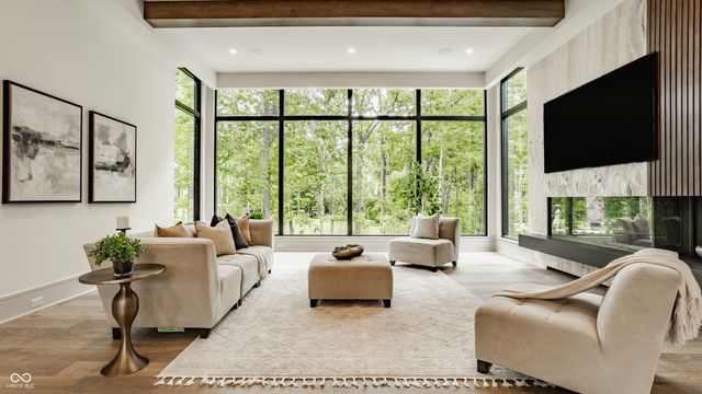 4435 Strathmore Lane, Zionsville, IN 46077