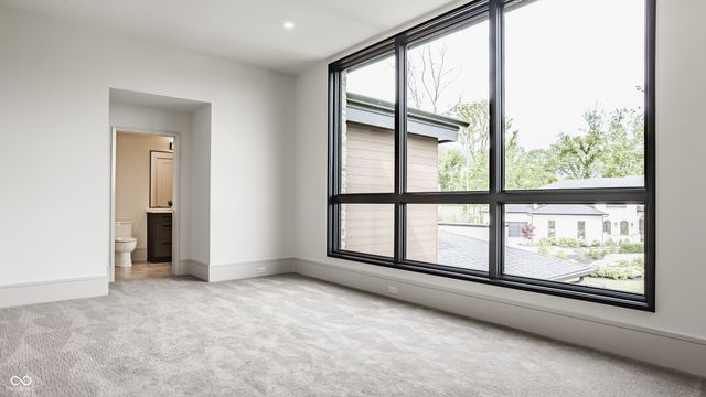 4435 Strathmore Lane, Zionsville, IN 46077