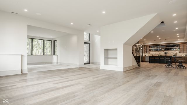 4435 Strathmore Lane, Zionsville, IN 46077