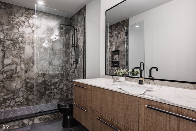4435 Strathmore Lane, Zionsville, IN 46077
