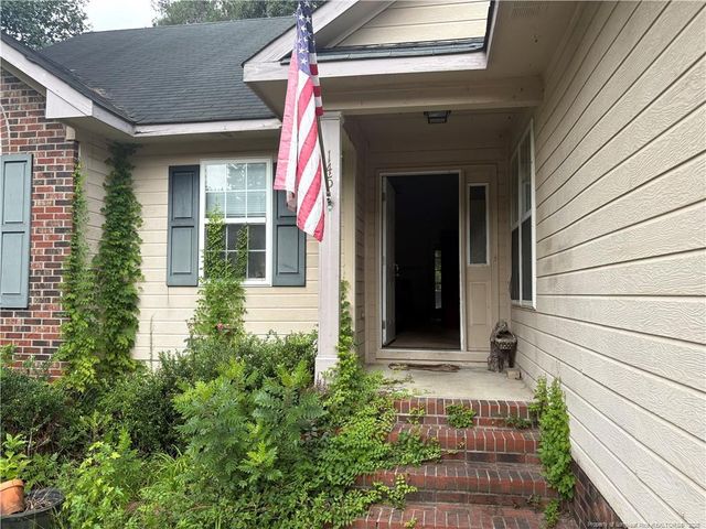 145 Cornwallis Court, Raeford, NC 28376