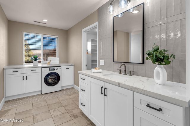 3149 Gladiola Court, Sparks, NV 89436