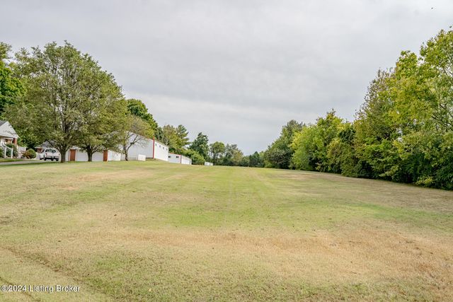 4608 Glen Rose Rd, Louisville, KY 40229