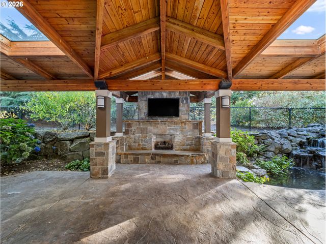14046 Se CLAREMONT St, Happy Valley, OR 97086