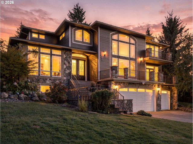 14046 Se CLAREMONT St, Happy Valley, OR 97086