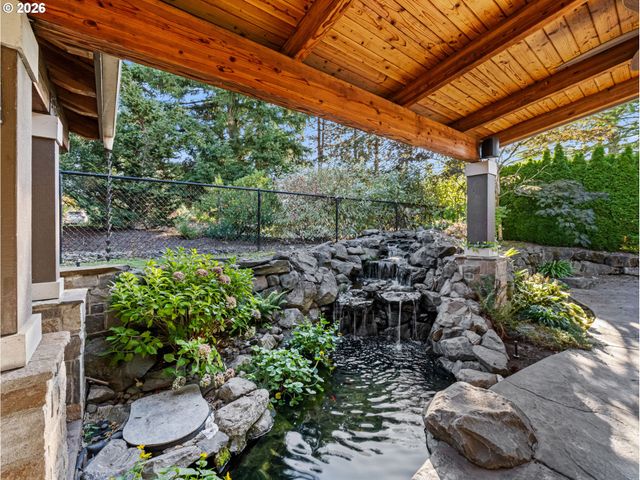14046 Se CLAREMONT St, Happy Valley, OR 97086