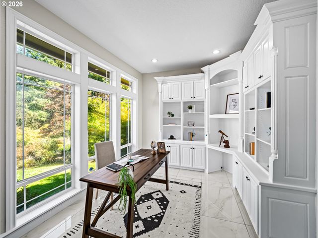 14046 Se CLAREMONT St, Happy Valley, OR 97086