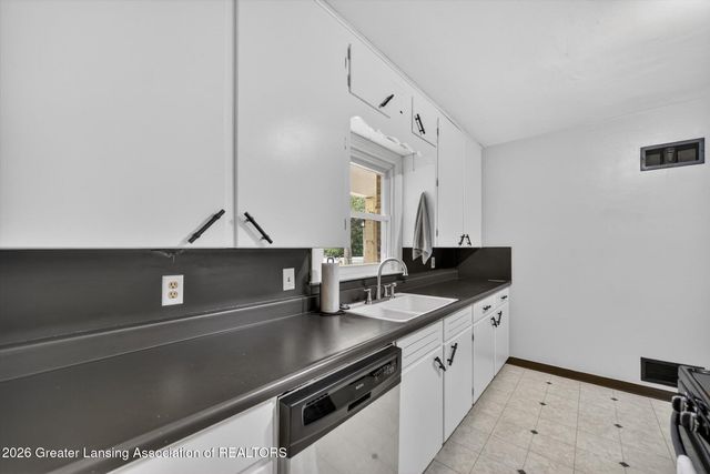 1893 Burton Avenue, Holt, MI 48842