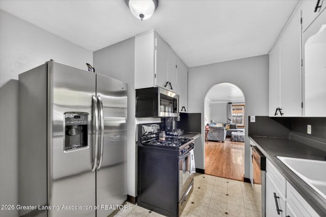 1893 Burton Avenue, Holt, MI 48842