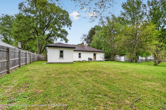 1893 Burton Avenue, Holt, MI 48842