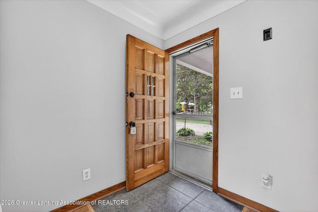 1893 Burton Avenue, Holt, MI 48842
