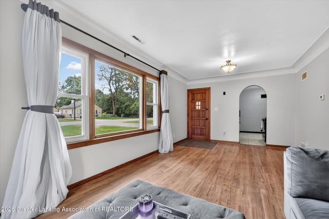 1893 Burton Avenue, Holt, MI 48842