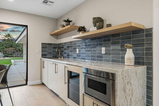 72400 Rancho Road, Rancho Mirage, CA 92270