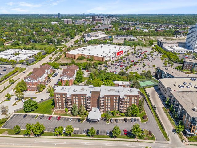 2201 S Grace Street 603, Lombard, IL 60148