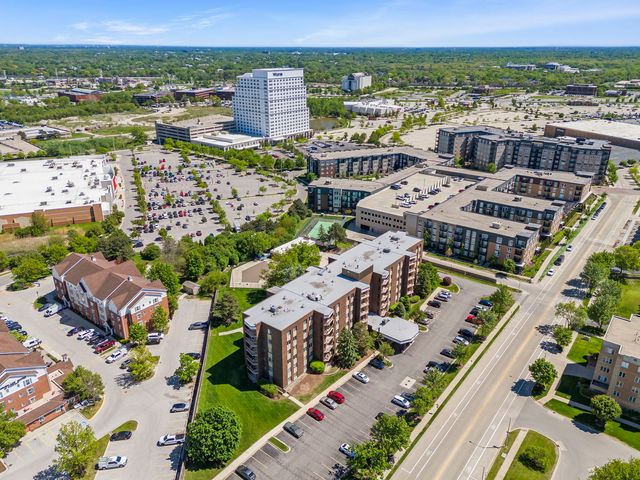 2201 S Grace Street 603, Lombard, IL 60148