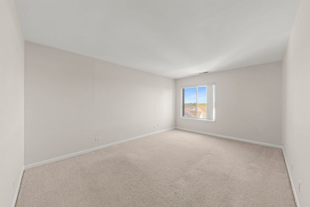 2201 S Grace Street 603, Lombard, IL 60148