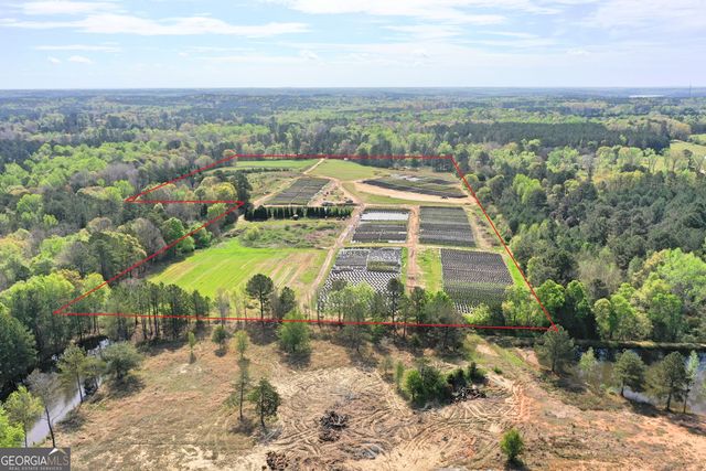 6039 Walker Bennett Road, Loganville, GA 30052