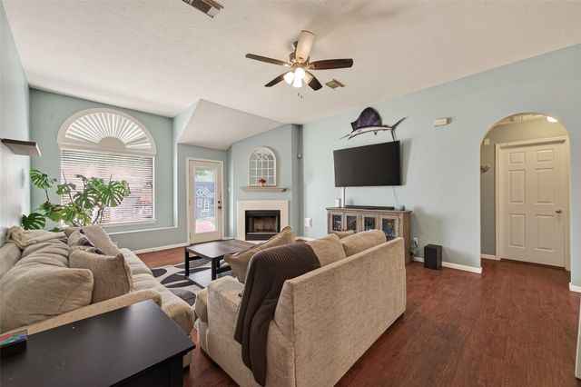 12606 Millvan Drive, Houston, TX 77070