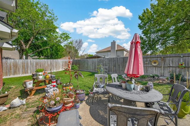 12606 Millvan Drive, Houston, TX 77070
