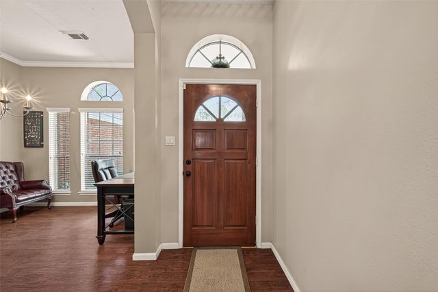 12606 Millvan Drive, Houston, TX 77070