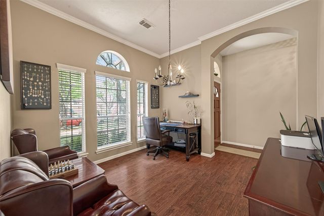 12606 Millvan Drive, Houston, TX 77070