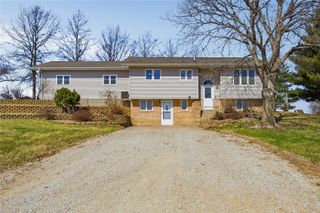 4610 200th St, Deep River, IA 52222