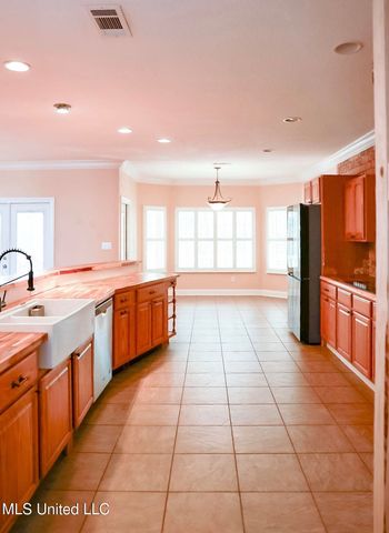 124 Basswood Drive, Pass Christian, MS 39571