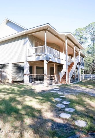 124 Basswood Drive, Pass Christian, MS 39571