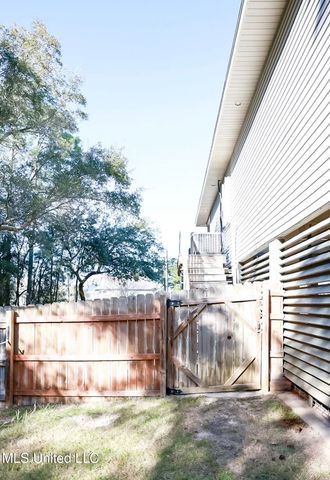 124 Basswood Drive, Pass Christian, MS 39571