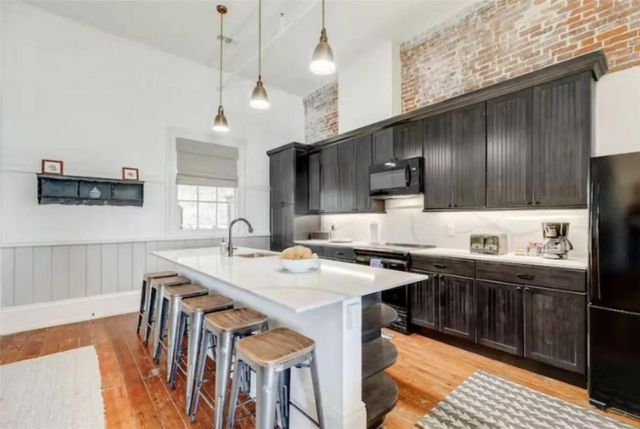 2010 Strand St 303, Galveston, TX 77550
