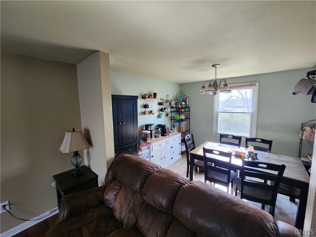 8085 Thurston Drive, Cicero, NY 13039