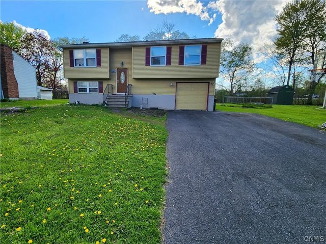 8085 Thurston Drive, Cicero, NY 13039