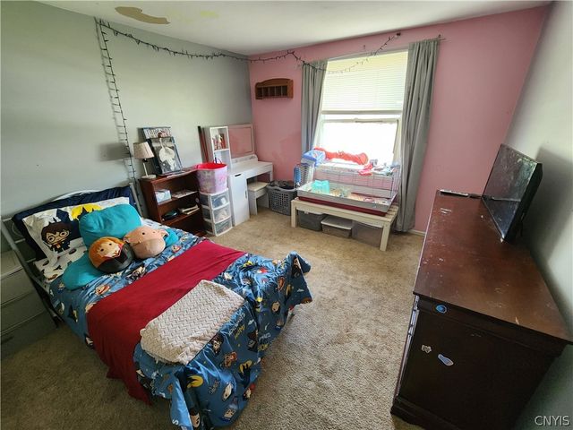 8085 Thurston Drive, Cicero, NY 13039