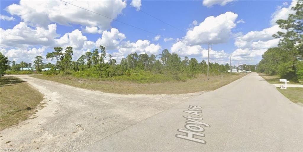 1135 Darling ST E, LEHIGH ACRES, FL 33974 — photo 3