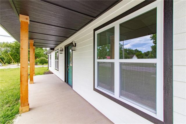206 W 4th Street, Holden, MO 64040