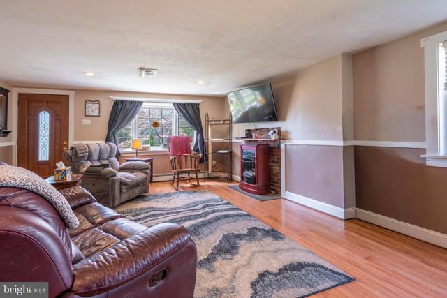 514 FAIRHILL RD, Hatfield, PA 19440