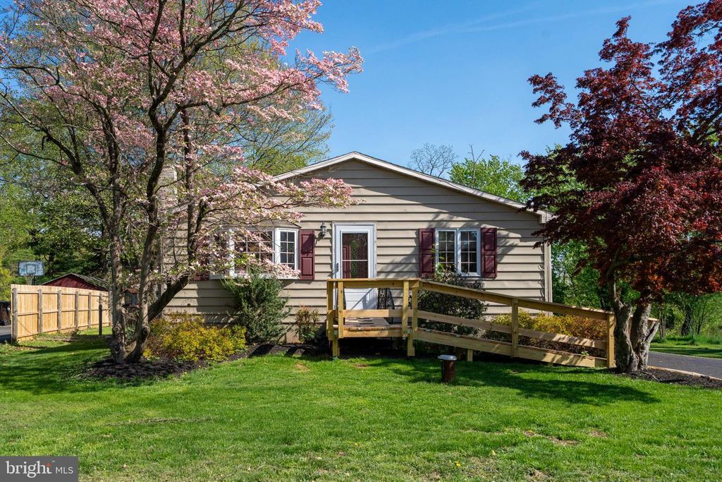 514 FAIRHILL RD, Hatfield, PA 19440