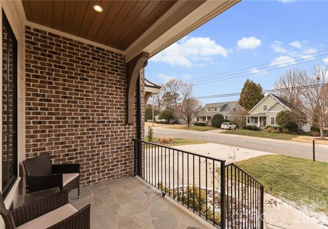 700 Mcalway Road, Charlotte, NC 28211