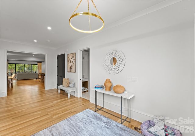 700 Mcalway Road, Charlotte, NC 28211