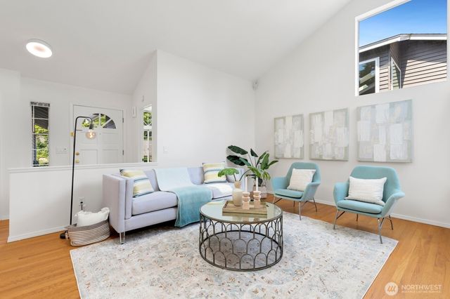 8548 1st Avenue NE, Seattle, WA 98115