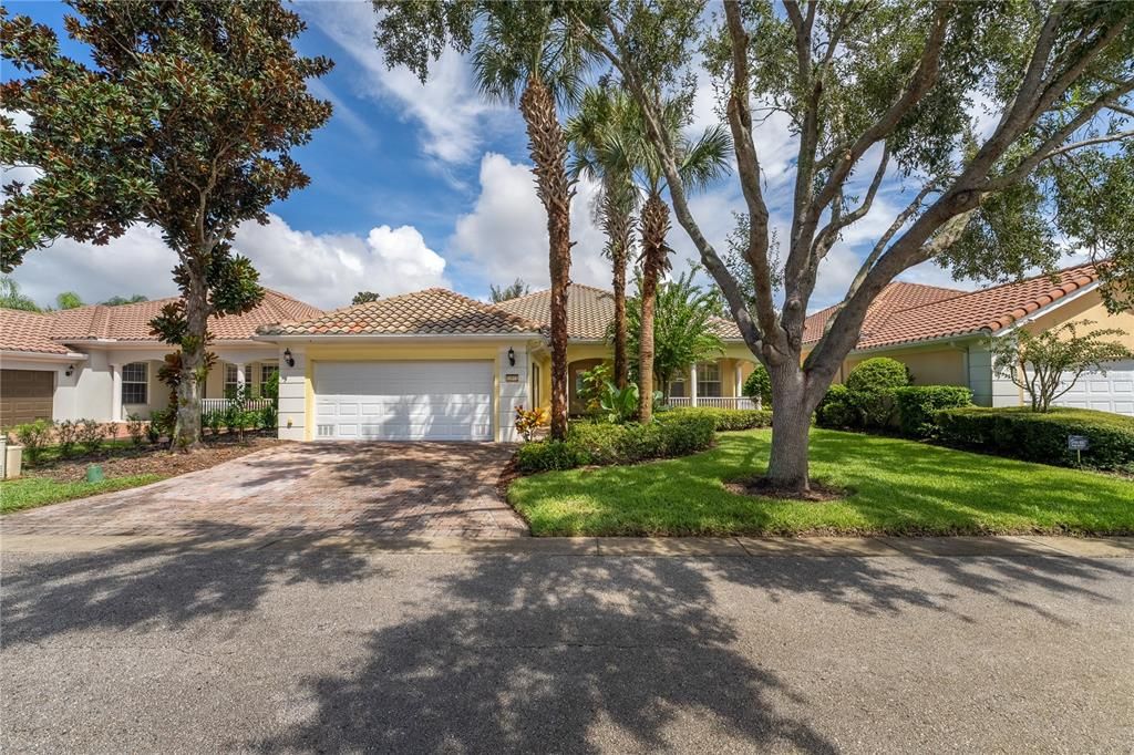 12021 JEWEL FISH LN, Orlando, FL 32827
