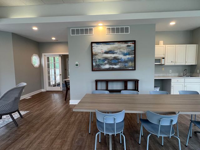 969 Meadow Ridge Drive, Park Twp, MI 49424