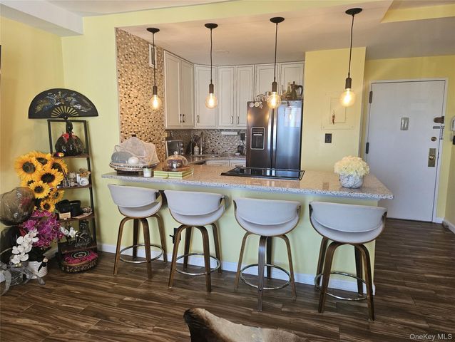 2 Richmond Road 4th Floor, Lido Beach, NY 11561