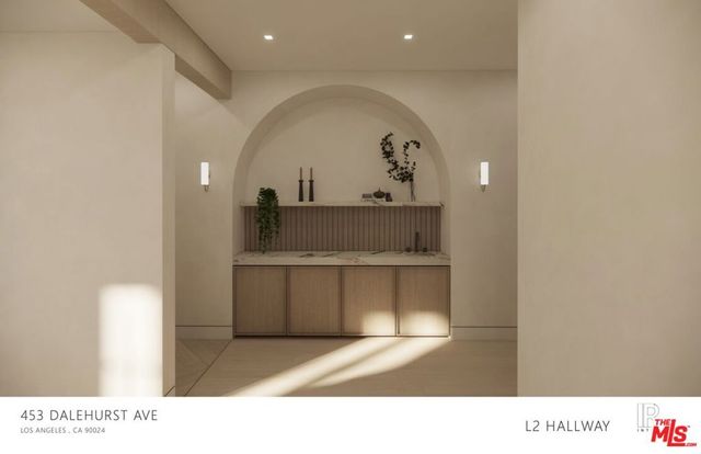 453 Dalehurst Avenue, Los Angeles, CA 90024