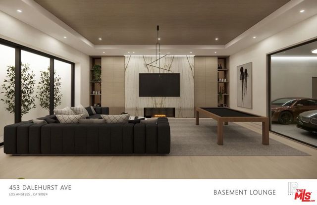 453 Dalehurst Avenue, Los Angeles, CA 90024