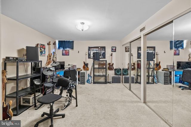 6504 WHEAT MILL WAY, Centreville, VA 20121