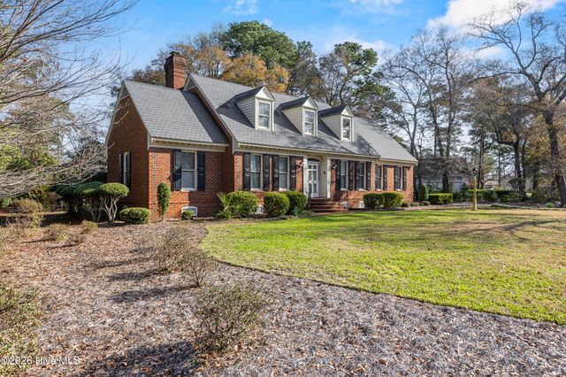 1606 Pembroke Jones Drive, Wilmington, NC 28405