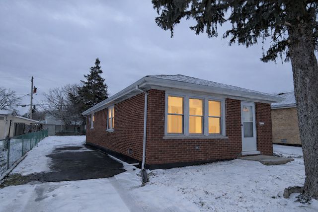 97 W 29th Street, South Chicago Heights, IL 60411