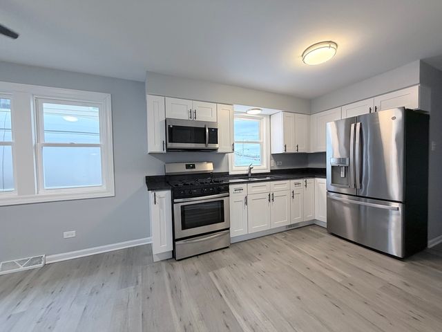 97 W 29th Street, South Chicago Heights, IL 60411